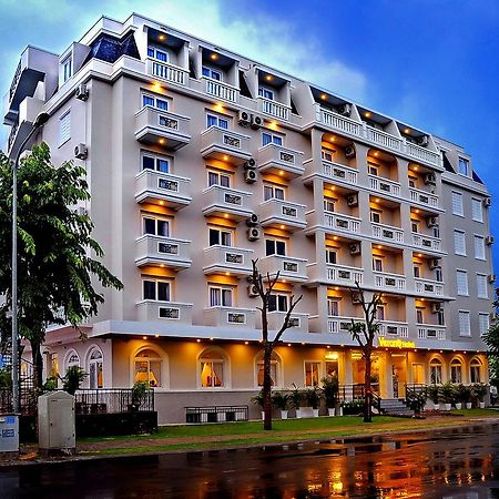 Verano Hotel Nha Trang Bagian luar foto