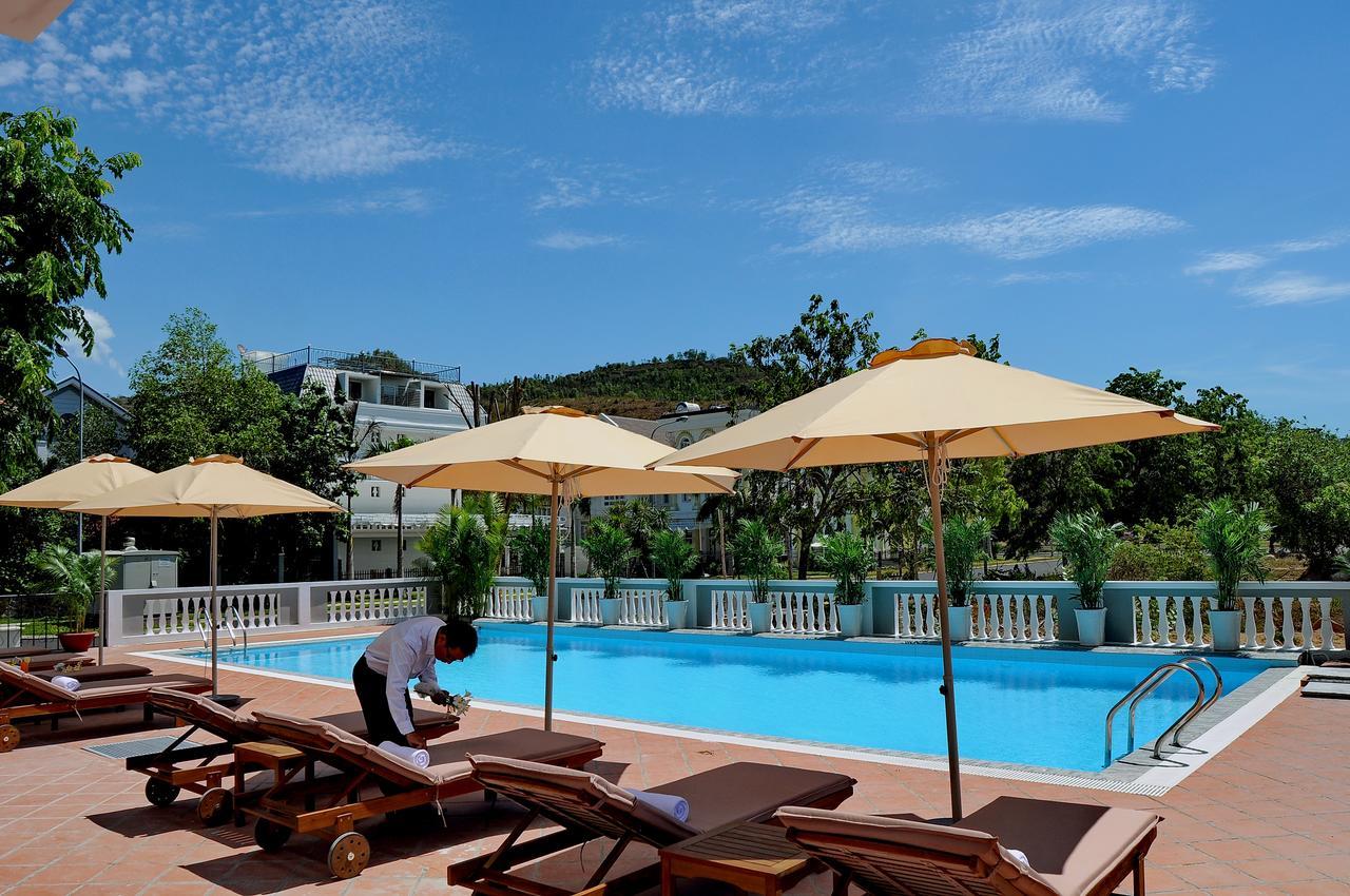 Verano Hotel Nha Trang Bagian luar foto